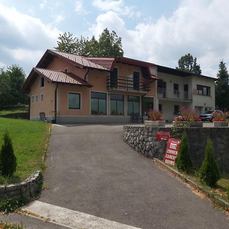 Rooms Zagon Постойна Екстер'єр фото