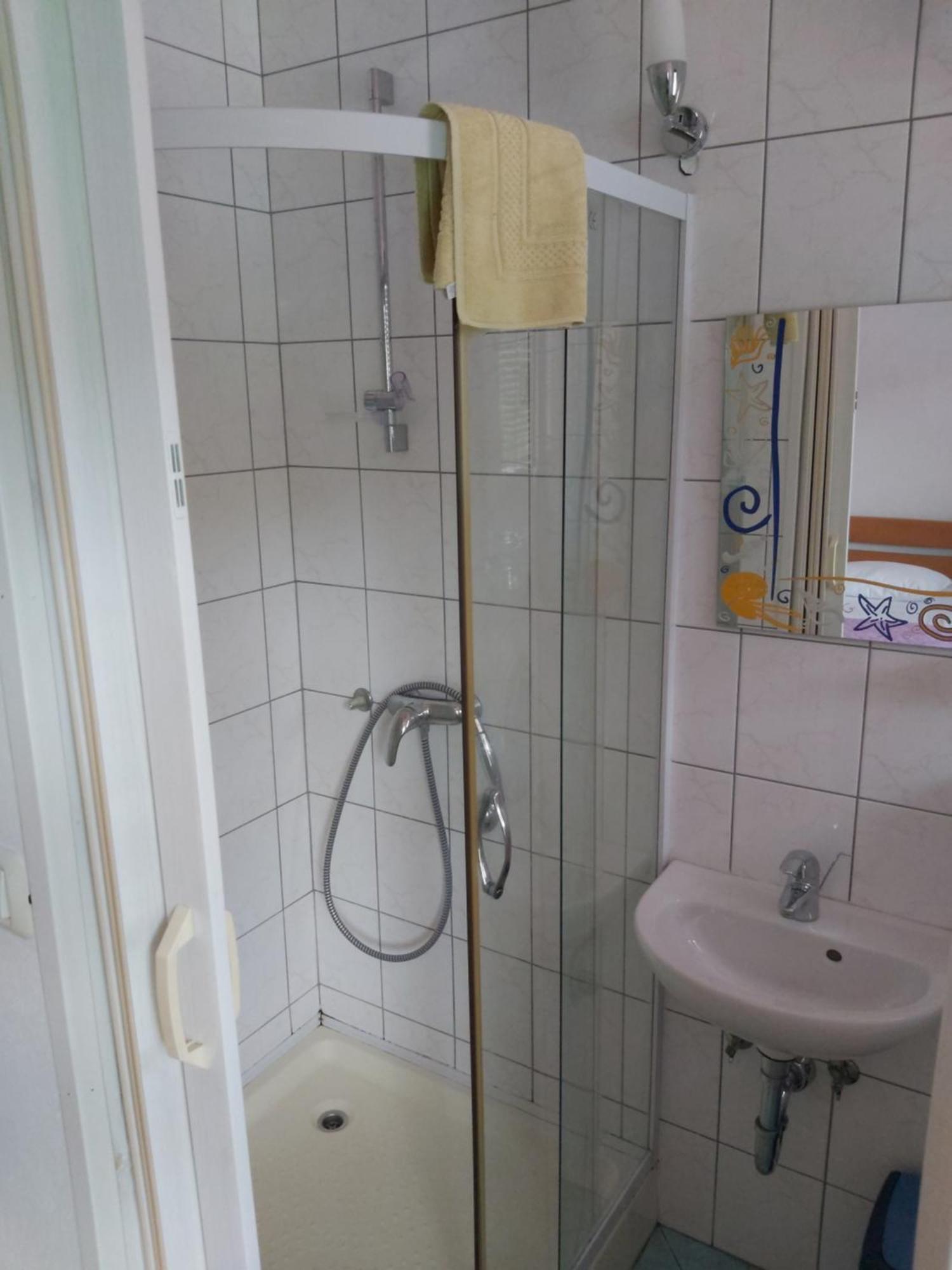 Rooms Zagon Постойна Екстер'єр фото