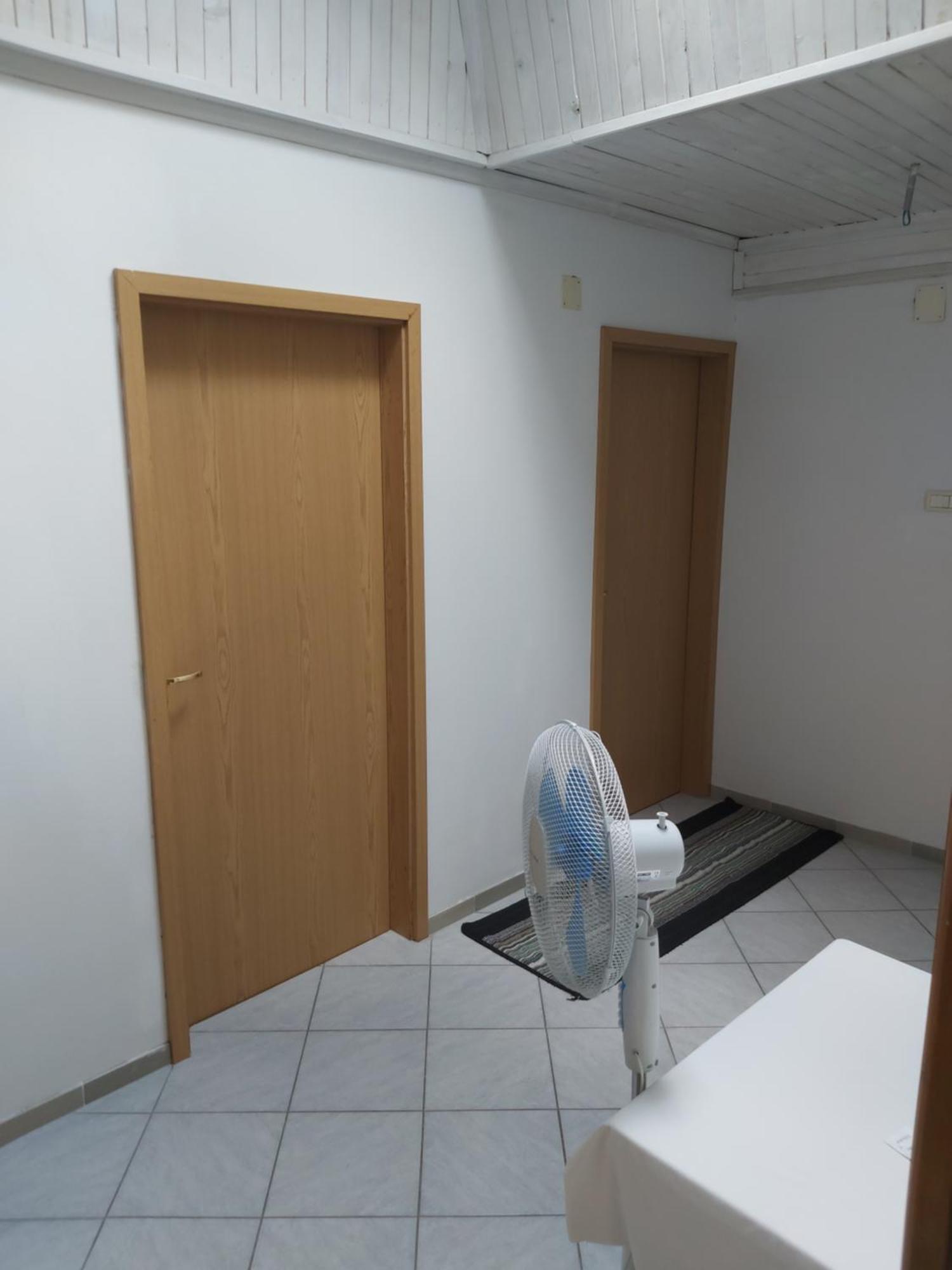 Rooms Zagon Постойна Екстер'єр фото